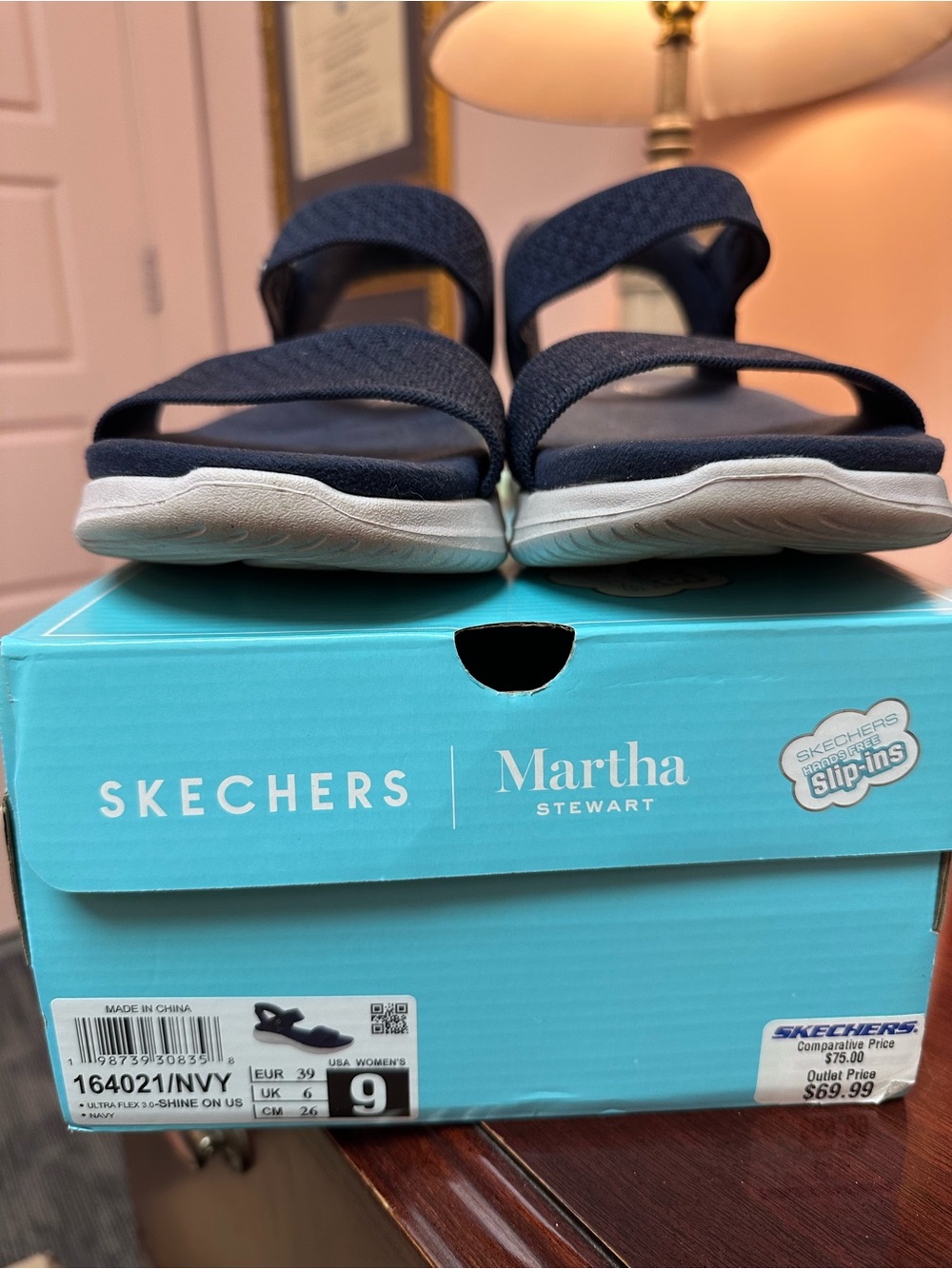 Sketchers Martha Stewart collection Navy Strappy Sandals - Picture 5 of 7